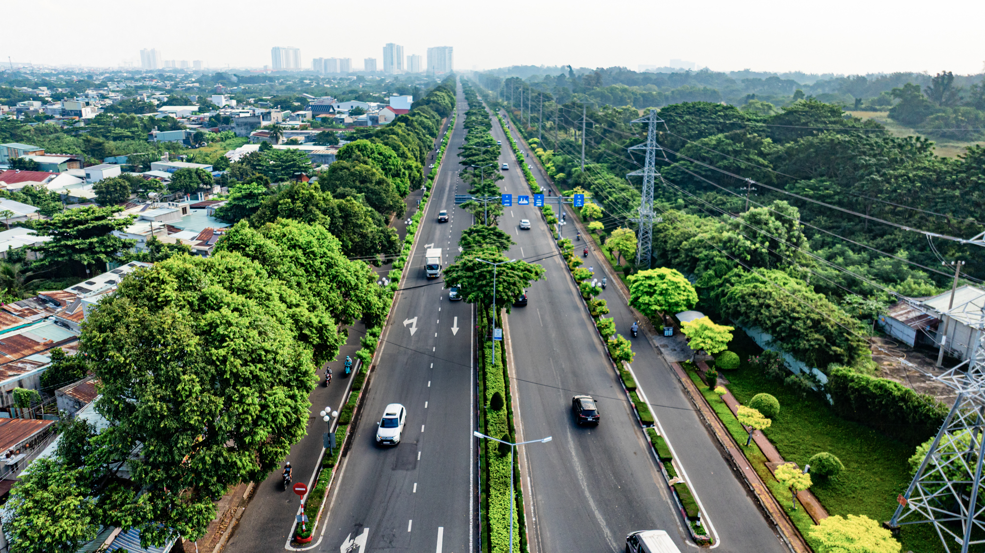 Trục đường 3 Tháng 2 rộng lớn, khang trang là tuyến đường chính dẫn vào Sun World Vũng Tàu